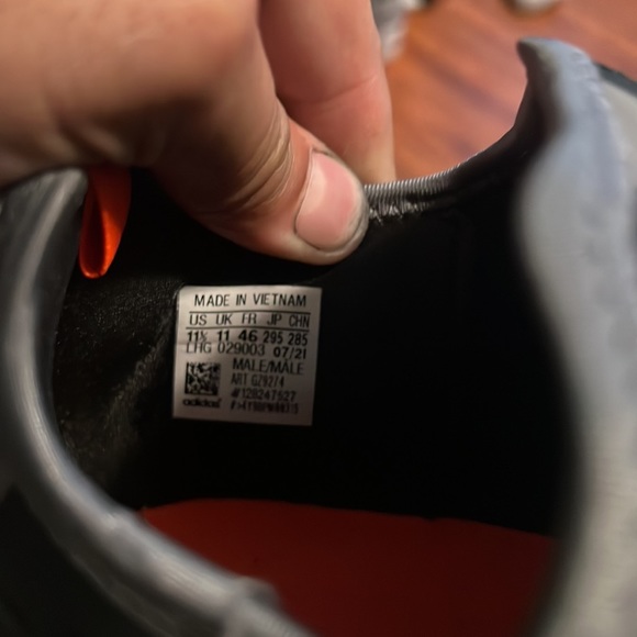 Adidas shoes - Picture 6 of 6